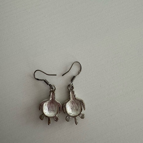 Turtle Earrings Silver Tone Dangly - Picture 4 of 5